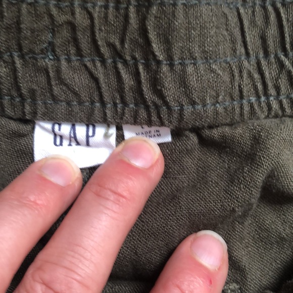 Gap ladies linen shorts, Olive Green - Picture 2 of 7